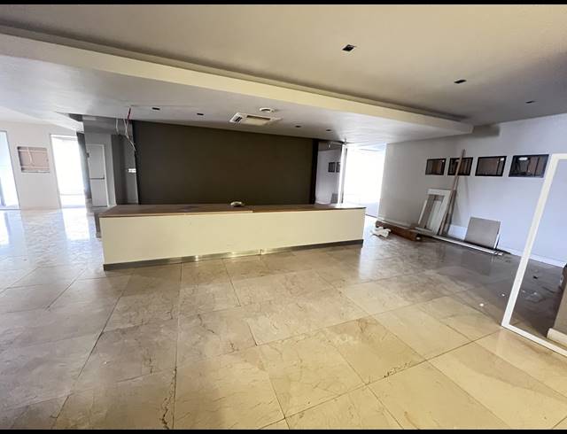 136M² OFFICE TO LET IN SEA POINT